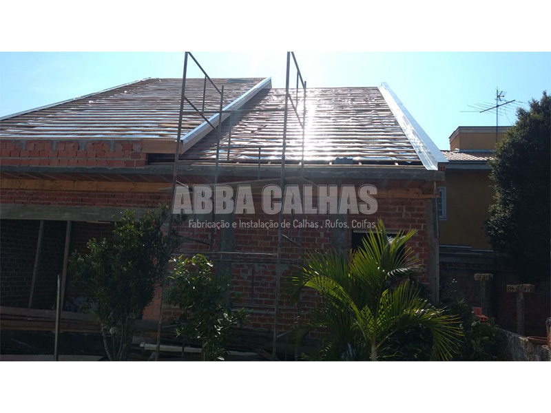 Abba Calhas | Instalação de calhas e rufos em Curitiba